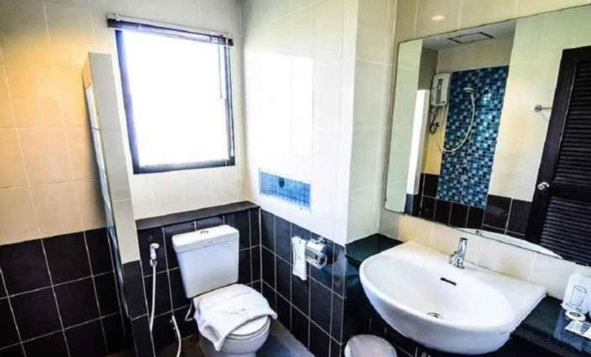 Aj Residence Phuket Eksteriør billede